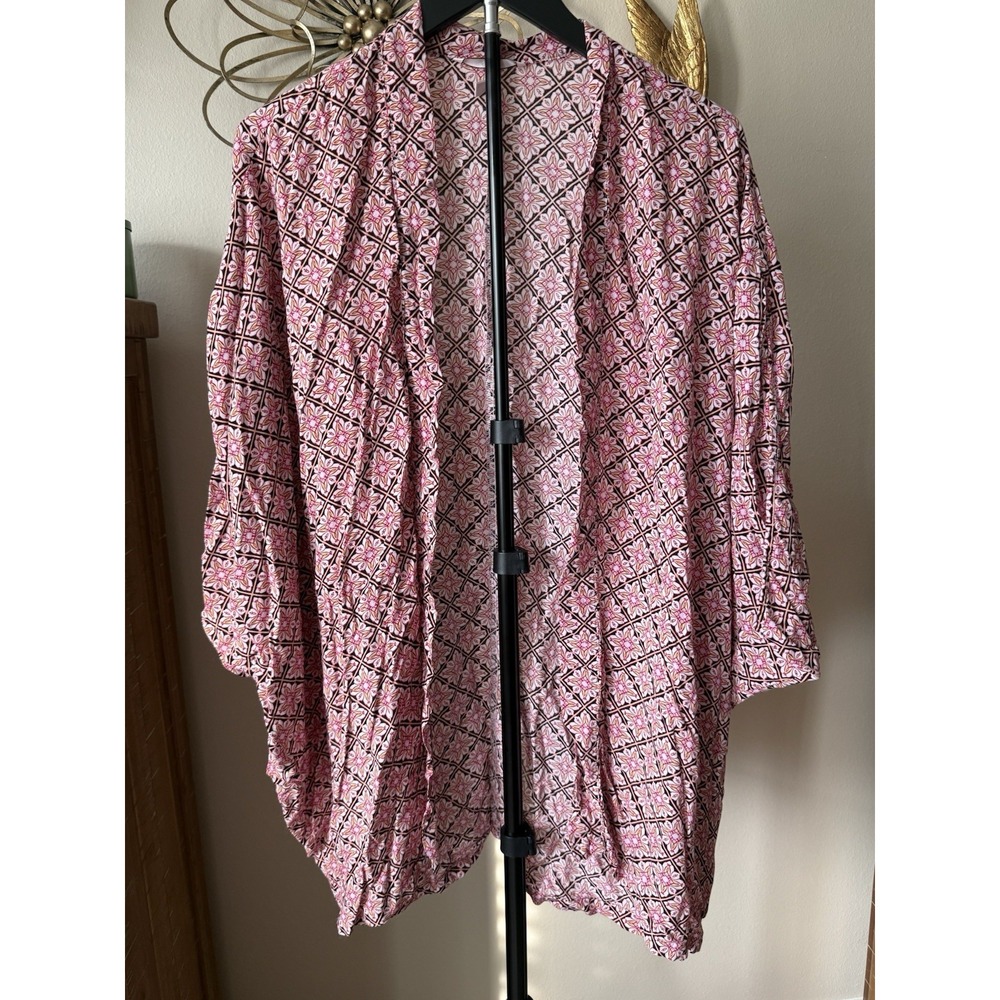 Victoria's Secret Boho Kimono Cardigan M/L Pink Print Open Front Draped Cover Up